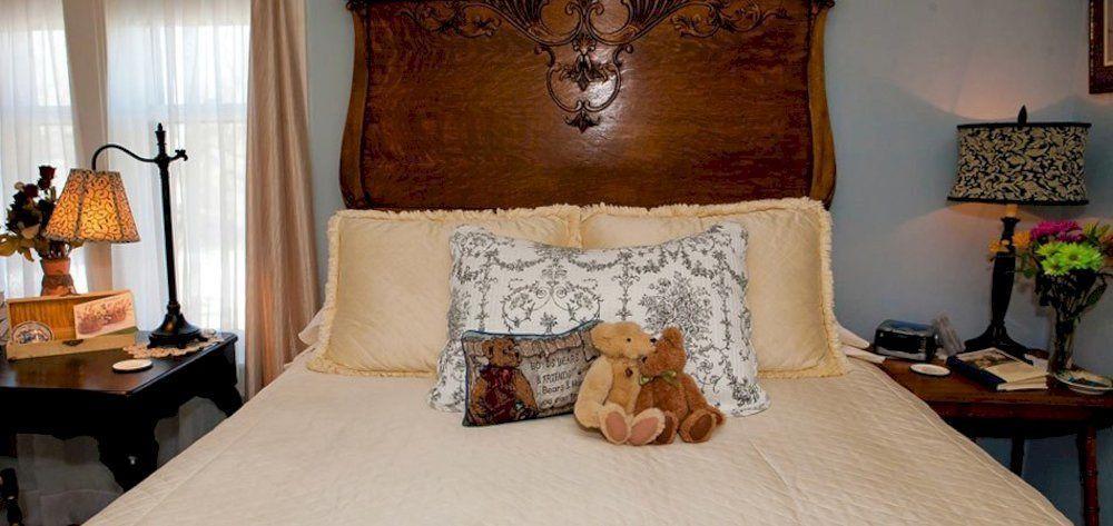 Westphal Mansion Inn Bed & Breakfast Hartford ภายนอก รูปภาพ