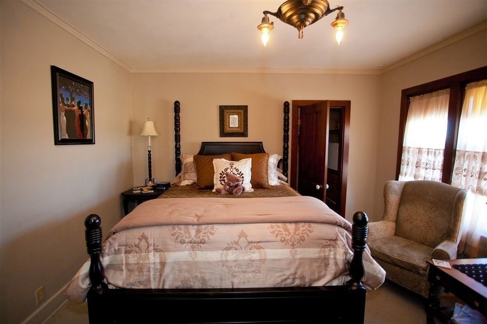 Westphal Mansion Inn Bed & Breakfast Hartford ภายนอก รูปภาพ