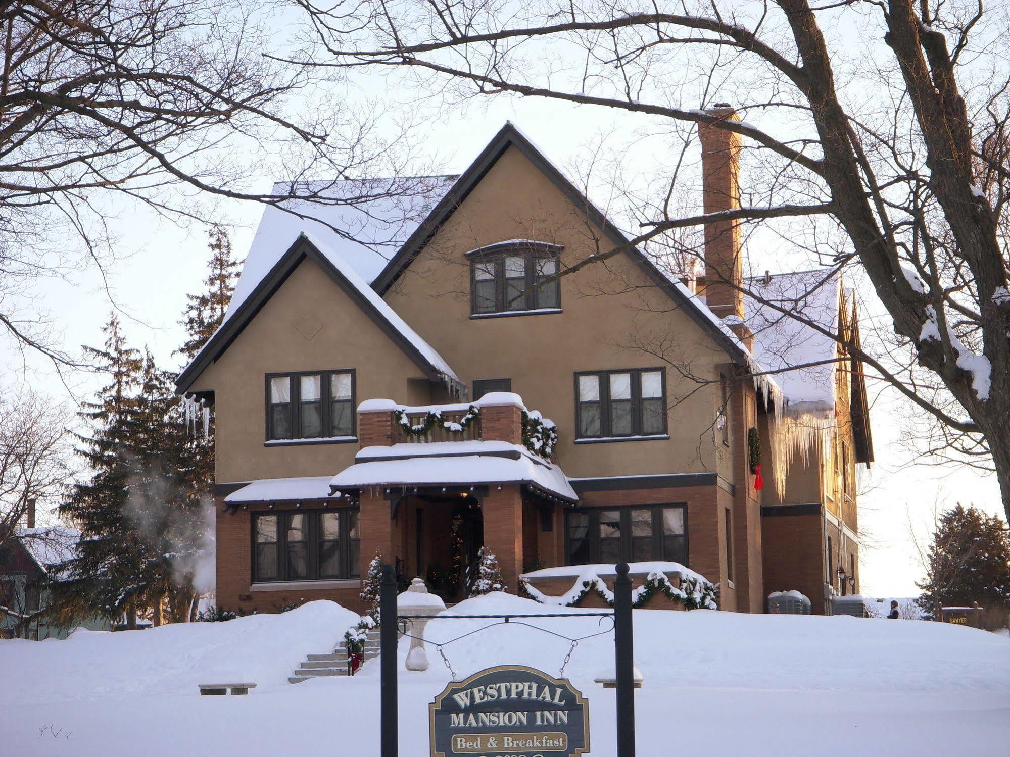 Westphal Mansion Inn Bed & Breakfast Hartford ภายนอก รูปภาพ